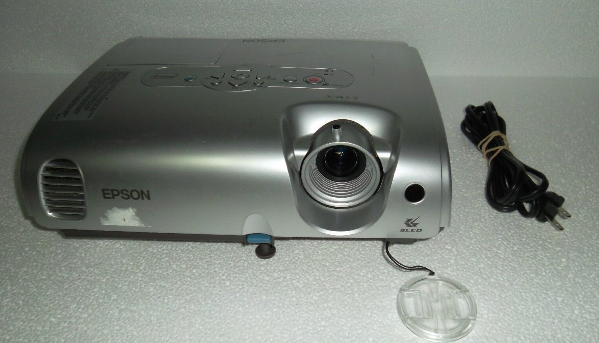 Vibrant Epson EMP-S3 Projector 3LCD with 1080i mode – EcoPartsPlus