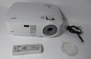 Multimedia projector