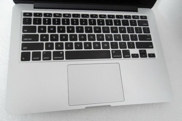 Apple MacBook Pro 13 laptop