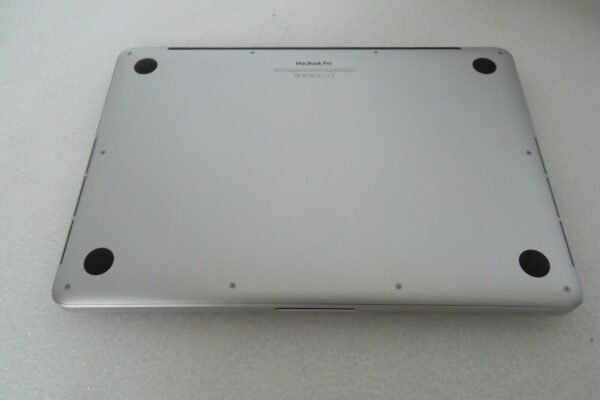 Apple MacBook Pro 13 laptop